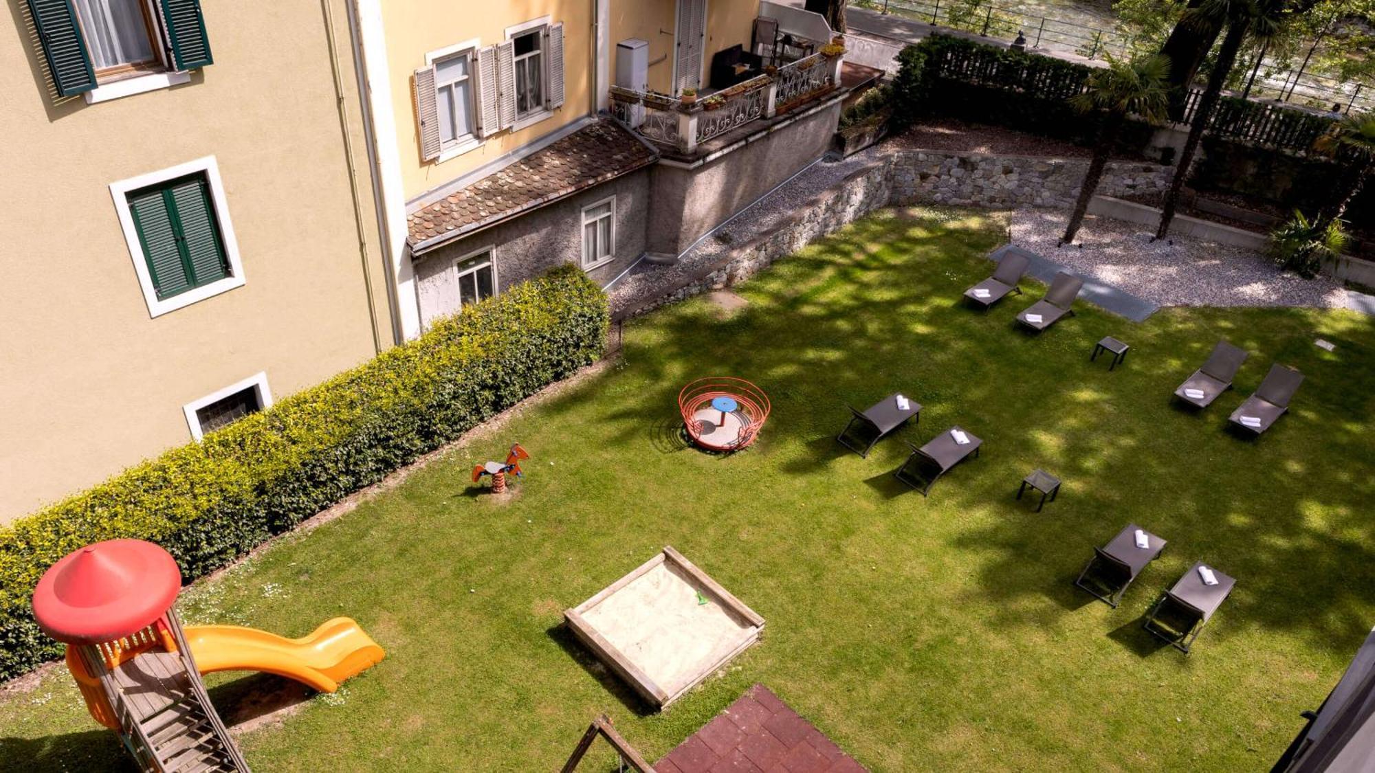 Flora Hotel & Suites Merano Exterior photo